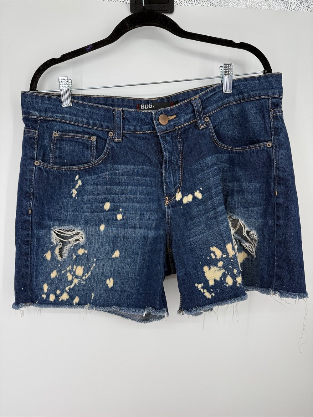 BDG Boyfriend fit Dark Blue Distressed Cutoff Shorts with Bleach Splatter 12